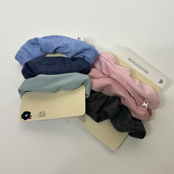 Scrunchies | 3 Pair Zipper Hair Ties | Hidden Compartment | Concerts Events - Picture 6 of 6